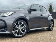 Toyota Yaris EXCEL FHEV 15