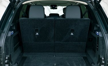 Land Rover Range Rover D350 Autobiography LWB 7 Seater 26