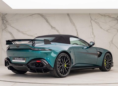 Aston Martin Vantage F1 Edition Roadster 22
