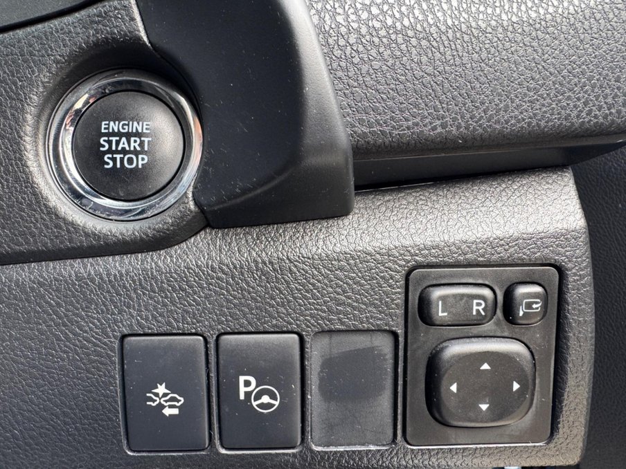 2018 Toyota Auris — image 34