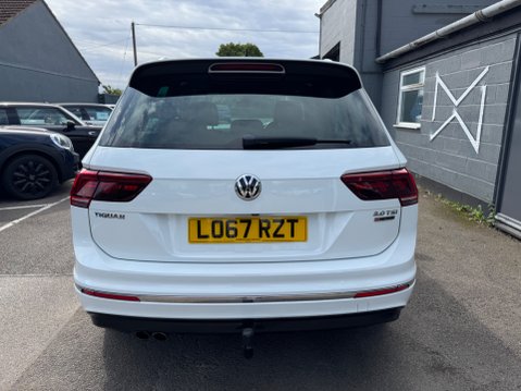 Volkswagen Tiguan R LINE TSI BMT 4MOTION DSG 4
