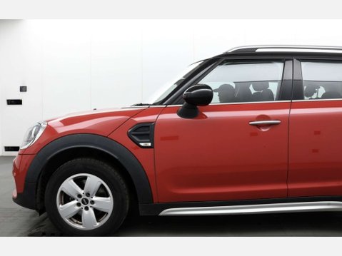Mini Countryman 1.5 Countryman Cooper 5dr 8