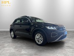 Volkswagen T-Roc 1.5 TSI Life SUV 5dr Petrol DSG Euro 6 (s/s) (150 ps) Alloys - Air Con - DA
