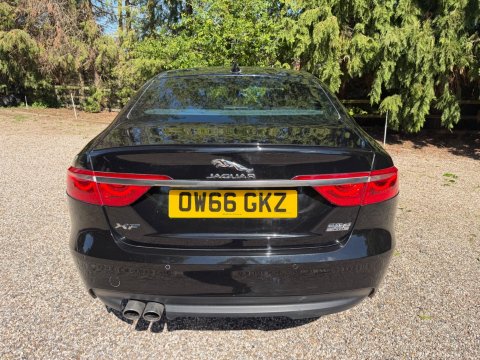 Jaguar XF 2.0d R-Sport Auto AWD Euro 6 (s/s) 4dr 8