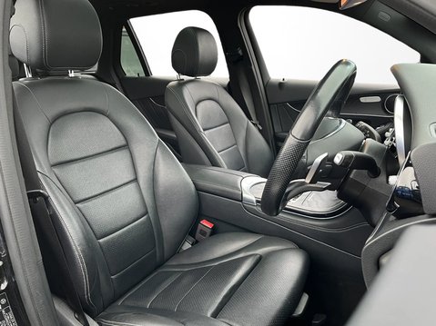 Mercedes-Benz GLC GLC 220d 4Matic AMG Night Edition 5dr 9G-Tronic 13