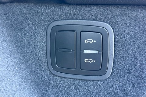 Porsche Macan GTS PDK - PAN ROOF -BOSE -360 CAMS -MEMORY PK - CRAYON 68