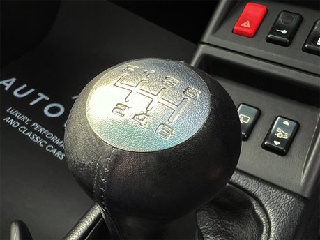 Porsche 911 CARRERA 4 53