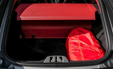 Ferrari 812 Superfast 37