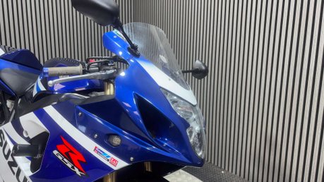 Suzuki GSX-R 2005 28K NEW MOT SERVICED WARRANTY 600CC SUPER SPORT GIXXER 15