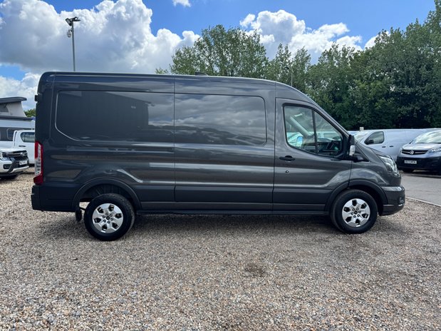 Ford Transit LWB L3H2 Med Roof Limited 350 Air Con Alloys Camera Nav Sensors EURO 6 7