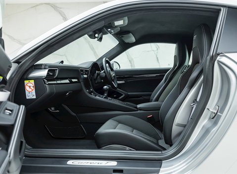 Porsche 911 (991.2) Carrera T 12