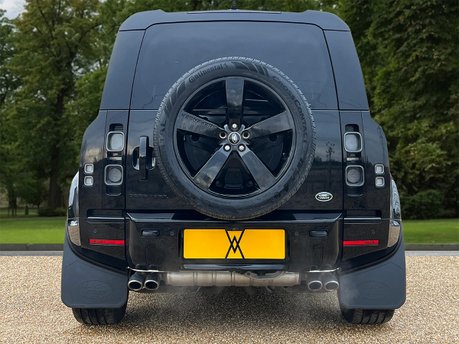 Land Rover Defender V8 6