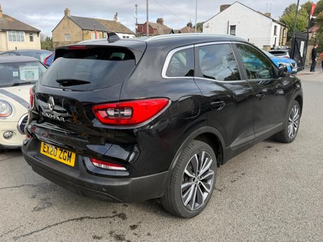 Renault Kadjar ICONIC TCE 6