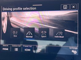 Volkswagen T-Roc 1.5 T-Roc R-Line TSI Semi-Auto 5dr 42