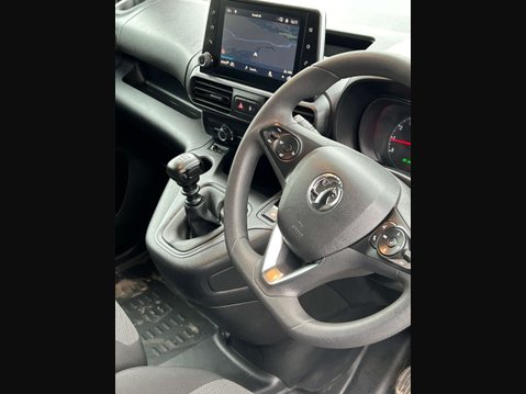 Vauxhall Combo 1.5 Turbo D 2300 Pro Panel Van 5dr Diesel Manual L1 H1 Euro 6 (s/s) (100 ps 3