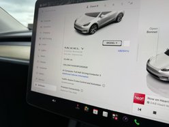 Tesla Model Y (Dual Motor) Long Range SUV 5dr Electric Auto 4WDE (384 bhp) 39