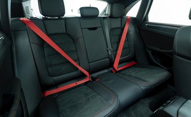 Porsche Macan GTS 12