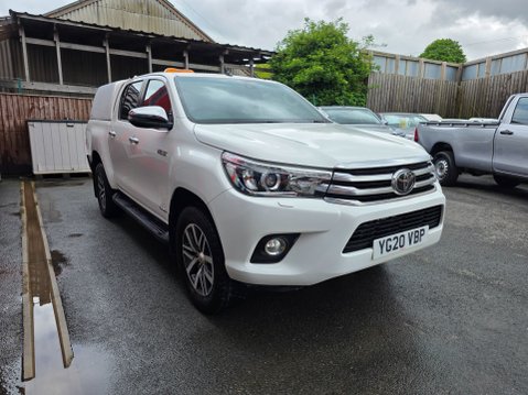 Toyota Hilux INVINCIBLE 4WD D-4D DCB AUTO 3