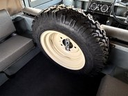 Land Rover Series II A 76