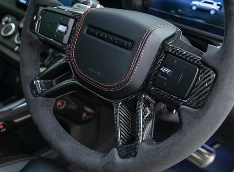 Land Rover Defender 110 V8 P525 URBAN XRS 10