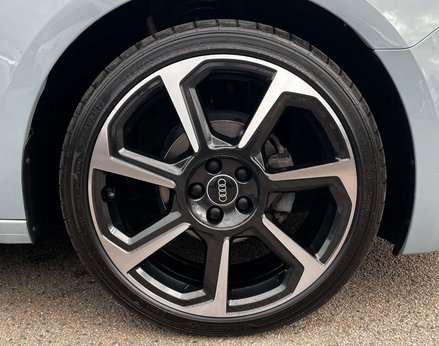 Audi A1 1.0 A1 Sportback 25 TFSI Black Edition Semi-Auto 5dr 16