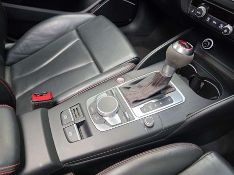 Audi RS3 2.5 TFSI Sportback 5dr Petrol S Tronic quattro Euro 6 (s/s) (400 ps) 9