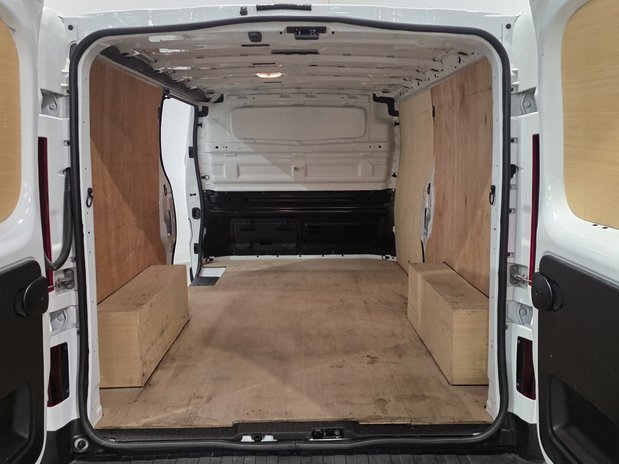 Renault Trafic Renault Trafic LWB Diesel LL30 Blue dCi 130 Advance Van 10