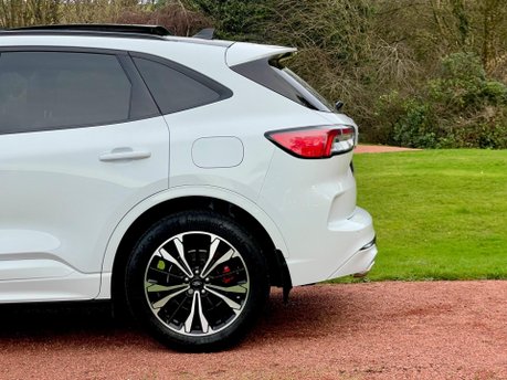 Ford Kuga ST-LINE X EDITION 23