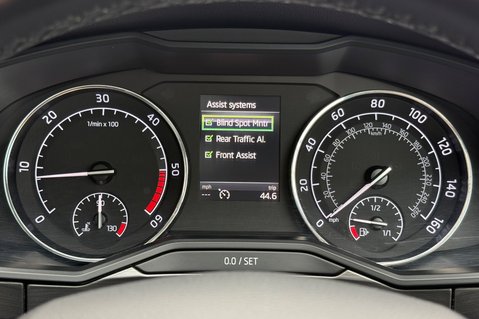 Skoda Superb SE L EXECUTIVE TDI - PANORAMIC SUNROOF  36