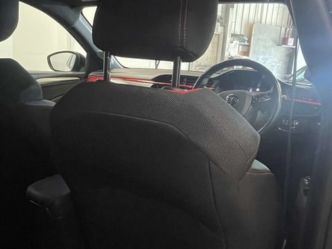 Vauxhall Corsa 1.2 Corsa SRi Premium T 5dr 28