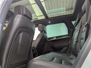 Volkswagen Touareg 3.0 Touareg V6 R-Line+ TDI BlueMotion Technology Auto 4WD 5dr 46