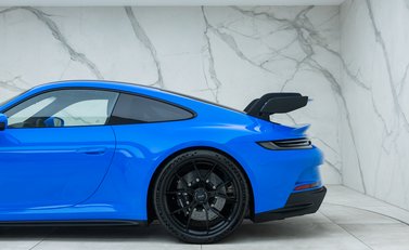 Porsche 911 GT3 (992) 34