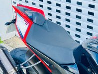 Aprilia RSV RSV 4 Factory 12