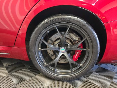 Alfa Romeo Giulia 2.9 V6 Bi-Turbo Quadrifoglio Saloon 4dr Petrol Auto Euro 6 (s/s) (510 ps) 24