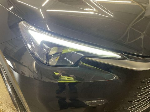 Lexus LBX 1.5 VVT-iE Premium SUV 5dr Petrol Hybrid E-CVT Euro 6 (s/s) (136 ps) Parkin 19