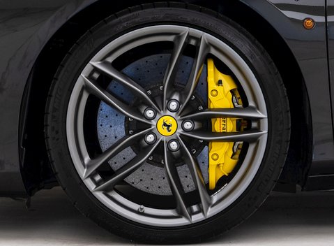 Ferrari 488 Spider 10