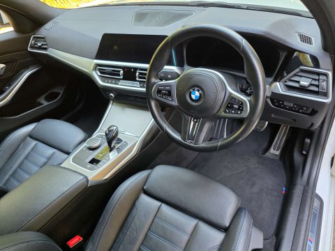 BMW 3 Series 2.0 318d M Sport Auto 5dr 12