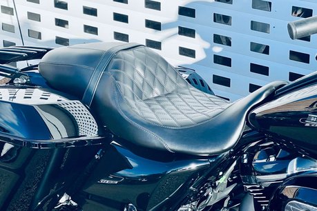 Harley-Davidson Street Glide Street Glide Special 1868 17