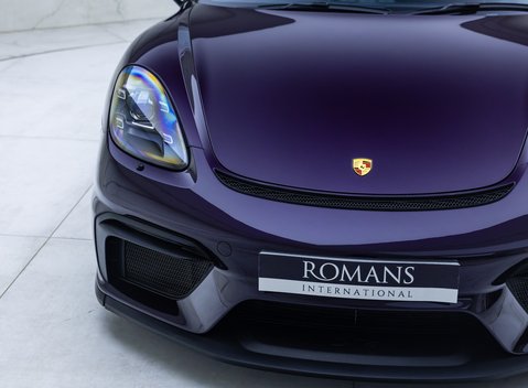 Porsche Cayman GT4 (718) 32