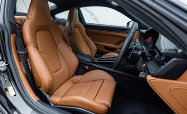 Porsche 911 GT3 TOURING (992.2) 12