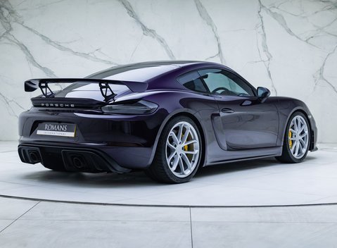 Porsche Cayman GT4 (718) 3