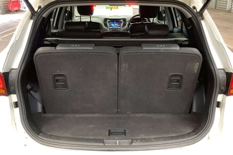 Hyundai SANTA FE 2.2 CRDi Blue Drive Premium SE SUV 5dr Diesel Auto 4WD Euro 6 (s/s) (7 Seat 12