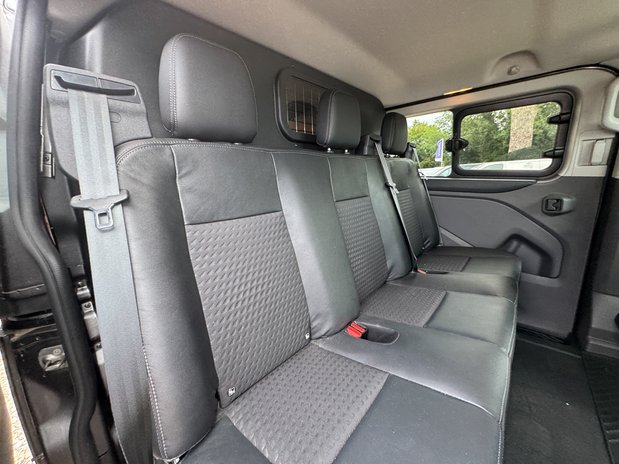 Ford Transit Custom Crew Cab [SOLD MT] AUTO SWB L1H1 Low Roof Sport 320 Air Con Alloys Sensors 16