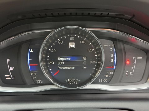 Volvo XC60 2.0 D4 R-Design Nav Auto Euro 6 (s/s) 5dr 73
