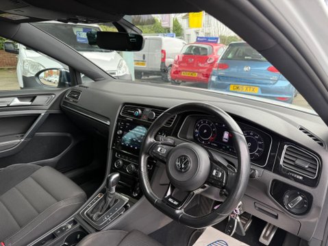 Volkswagen Golf 2.0 TSI R DSG 4Motion Euro 6 (s/s) 5dr 28