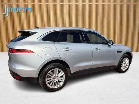 Jaguar F-Pace 2.0 D240 Portfolio SUV 5dr Diesel Auto AWD Euro 6 (s/s) (240 ps) 7