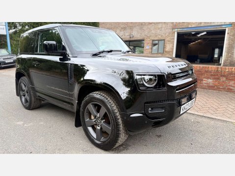 Land Rover Defender 3.0 Defender Hard Top X-Dynamic HSE D MHEV Auto 4WD 1