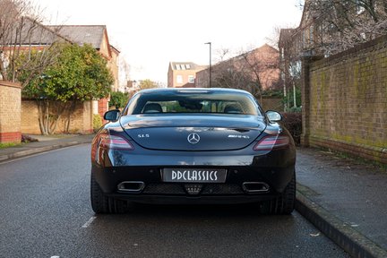 Mercedes-Benz SLS AMG Gullwing 7