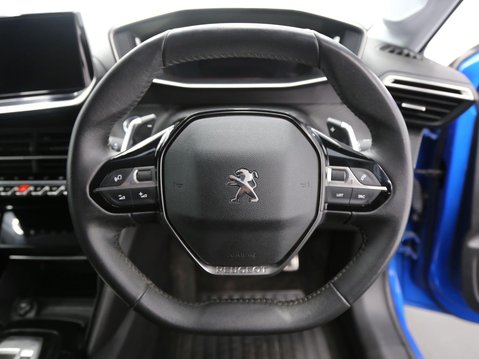 Peugeot 208 1.2 PureTech Allure Premium + EAT Euro 6 (s/s) 5dr 10