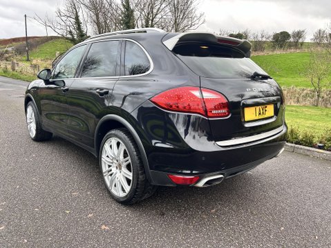 Porsche Cayenne PLATINUM EDITION D V6 TIPTRONIC 9